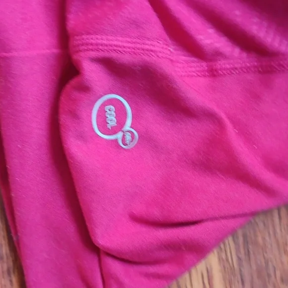 Puma top - Picture 4 of 7